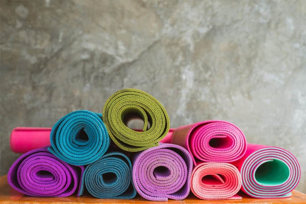 Revitalize Your Practice: The Definitive Guide to Cleaning Your Yoga Mat in the Washing Machine (Yes, You Can!)